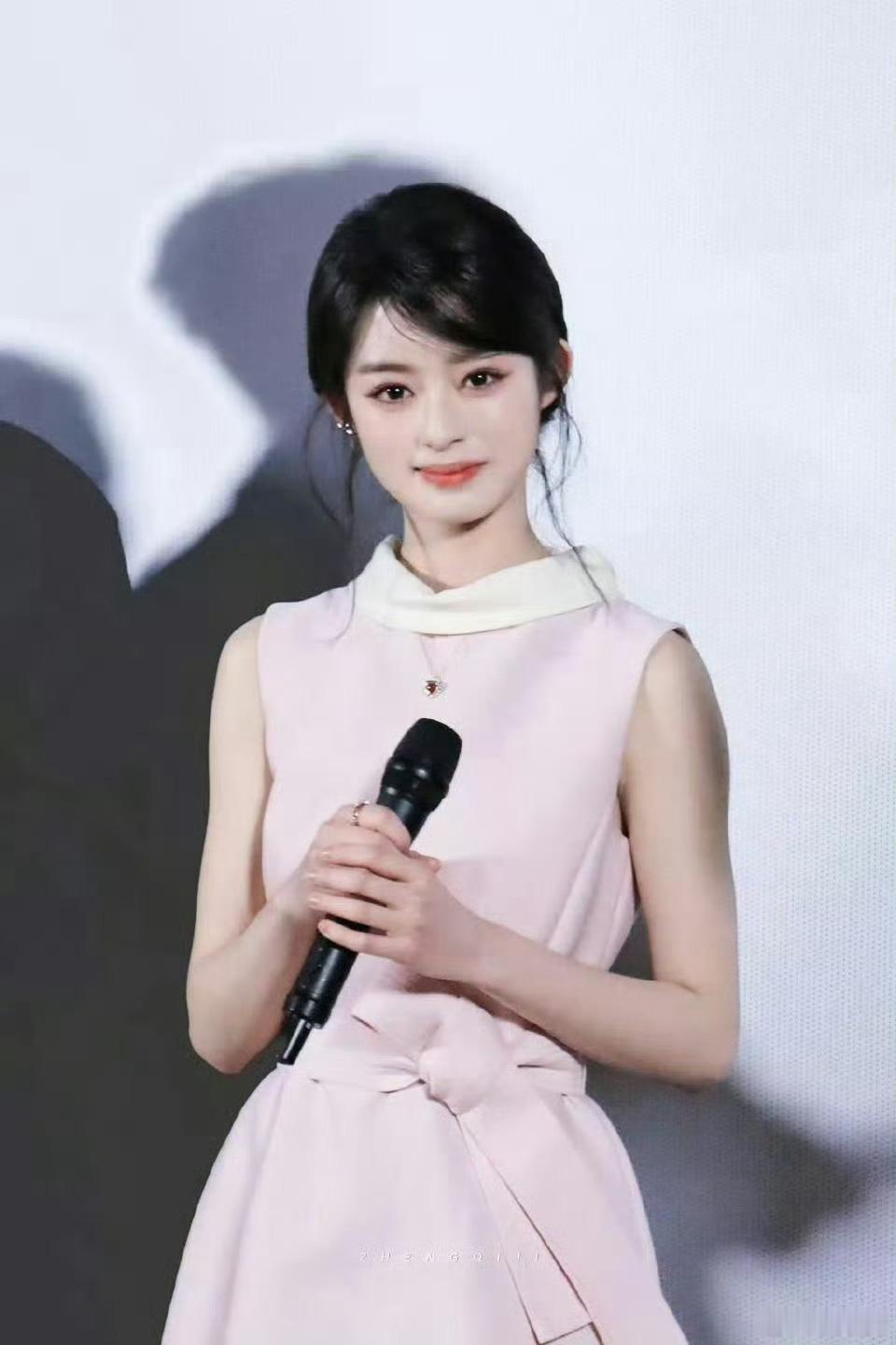 果然资本的小孩天生就要进娱乐圈... 