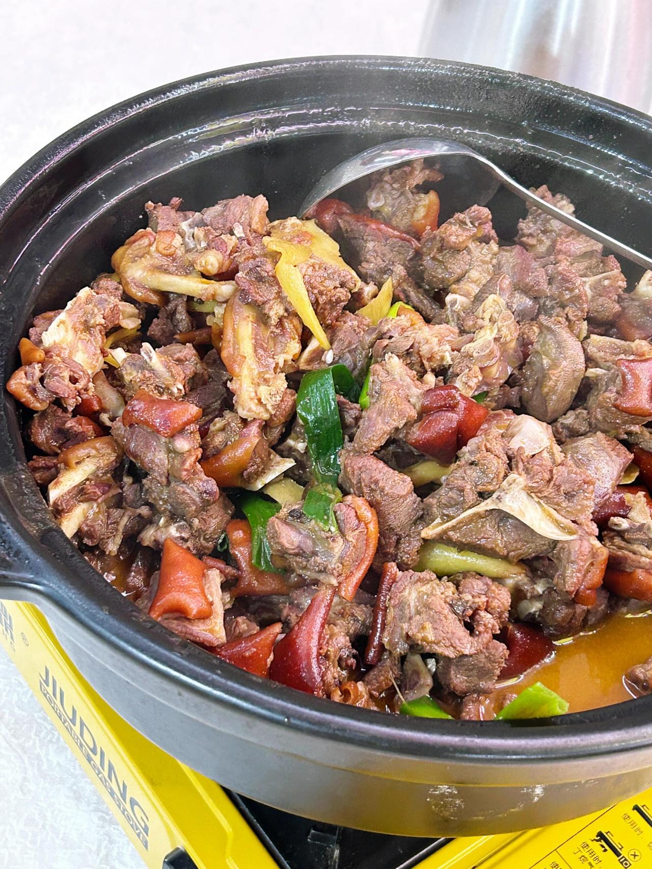 狗肉滚三滚，神仙站不稳[机智][机智]