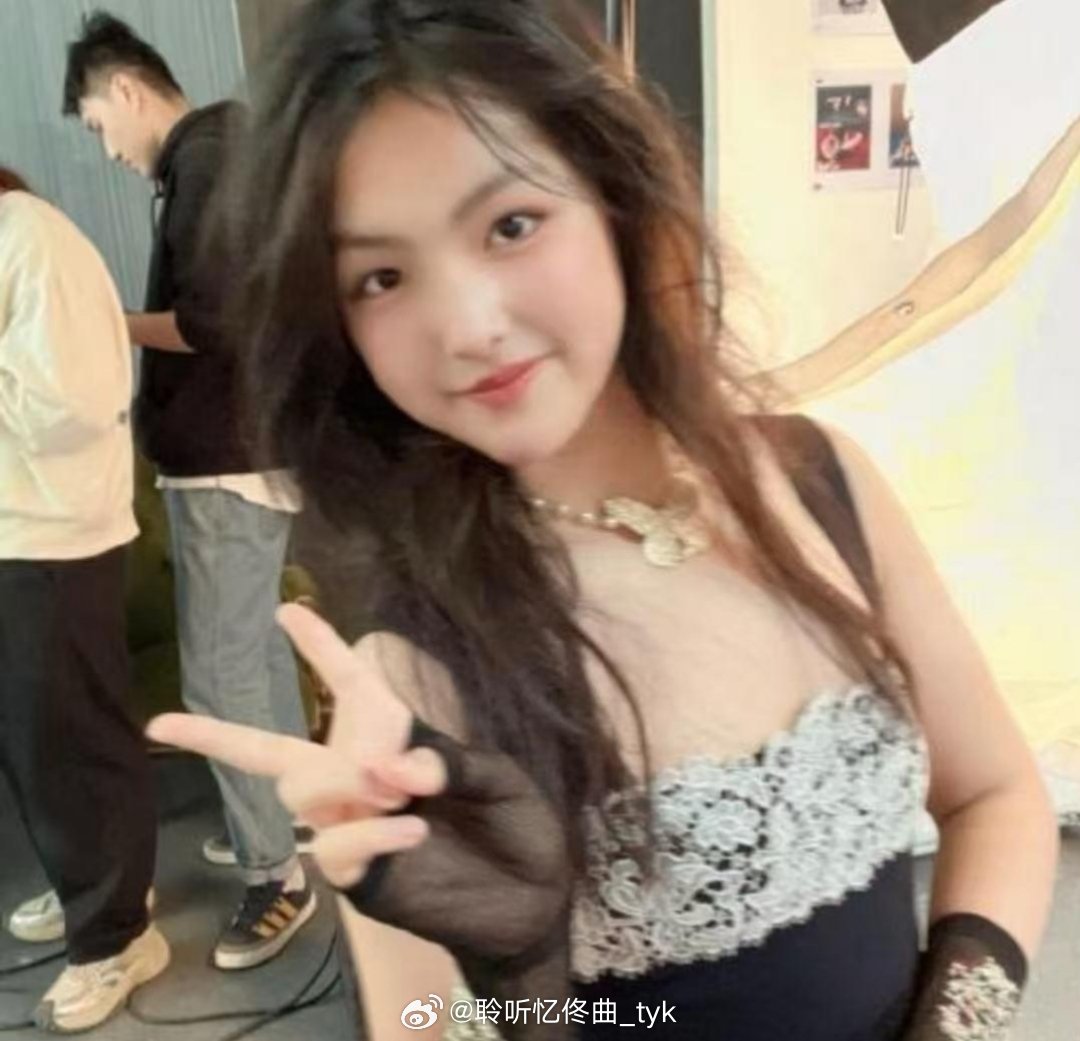 王诗龄现状，太漂亮了吧。 