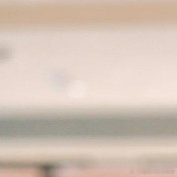 #阳光信用[超话]#生活把我从道德中一点点解放出来，让我越来越尊重自己的利益和感