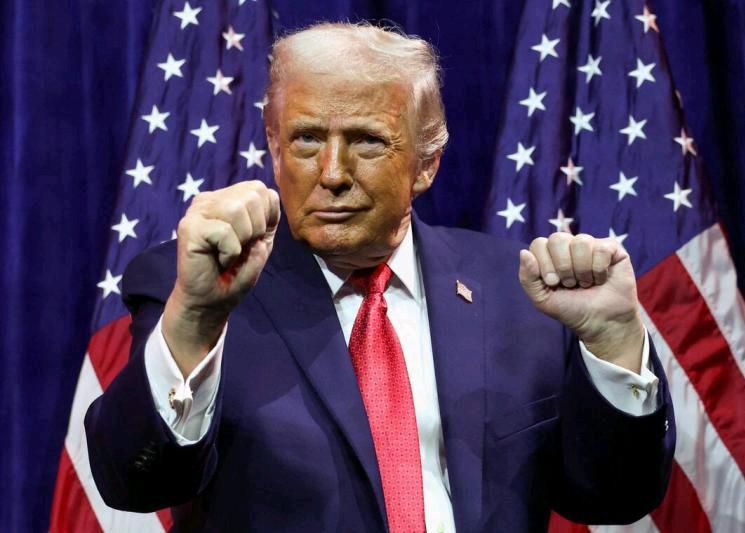 美国总统特朗普星期三签署总统备忘录，指示美国退出66个“不再服务于美国利益”的国