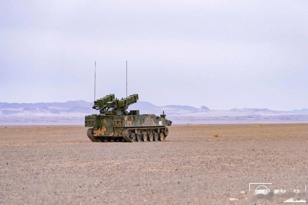 大漠猎手74集某旅远赴西北开展炮兵分队反坦克导弹实弹射击考核。采取“自主侦察+打