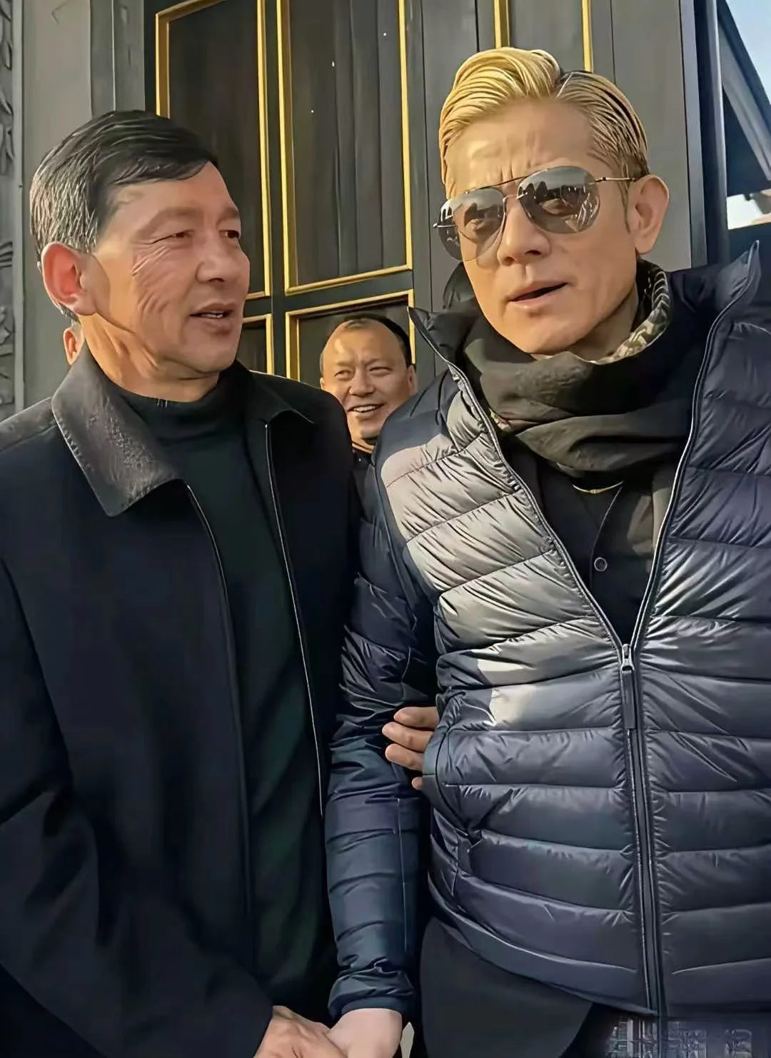 60岁郭富城和58岁岳父同框他们在慢慢的变老