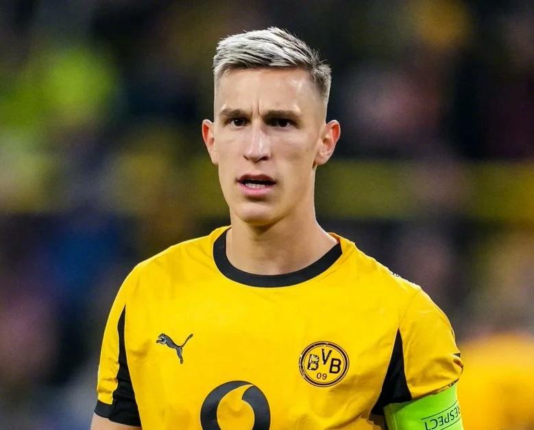 欧洲转会新闻！
★还有一个是谁？
施洛特贝克的解约条款仅针对3家俱乐部，目前已知