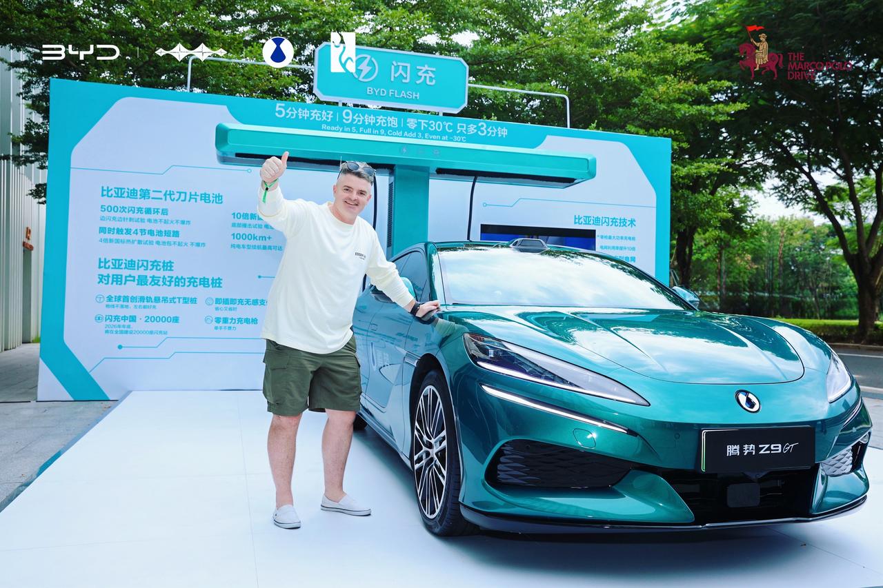 重走马可波罗新丝路的活动在深圳完美收官，这次活动历时43天、全程15000公里，