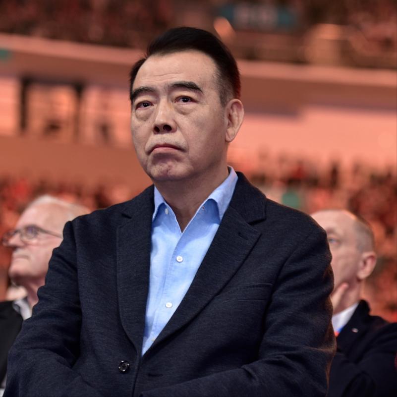 导演，陈凯歌说，张国荣跳楼了，有人说是因为霸王别姬，这有关系吗。我觉得没有，他只