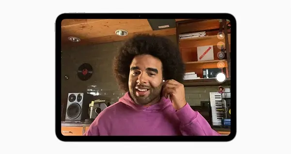 苹果iOS 26发布 AirPods新升级！遥控拍照、录音棚级录音来了