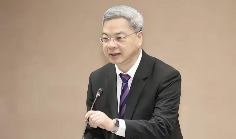 大陆惠台举措遇冷 民进党当局称"无须依附" 政治操弄漠视民生福祉
 
2025年