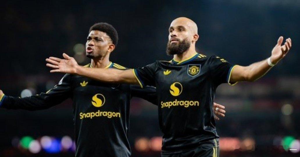 阿森纳2比3曼联拒绝创最长不胜纪录，曼联结束英超对阿森纳连续6场不胜此役之前，曼