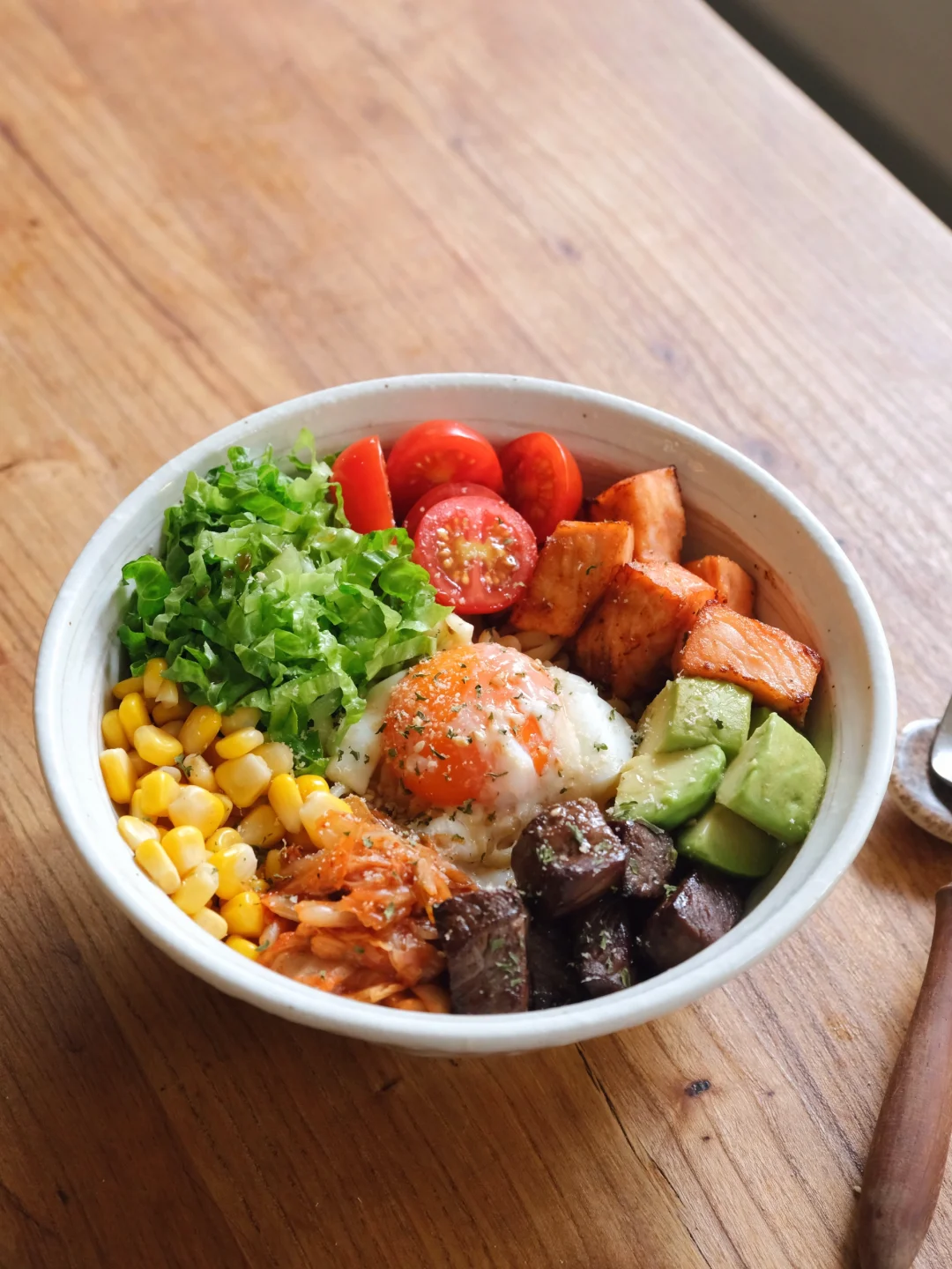 夏日轻食｜三文鱼牛肉油醋汁凉拌意面