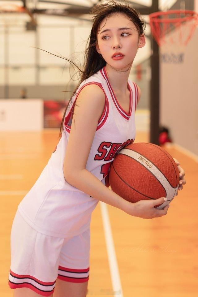 一天不打蓝🏀就很难受，今天我们又来了！ 