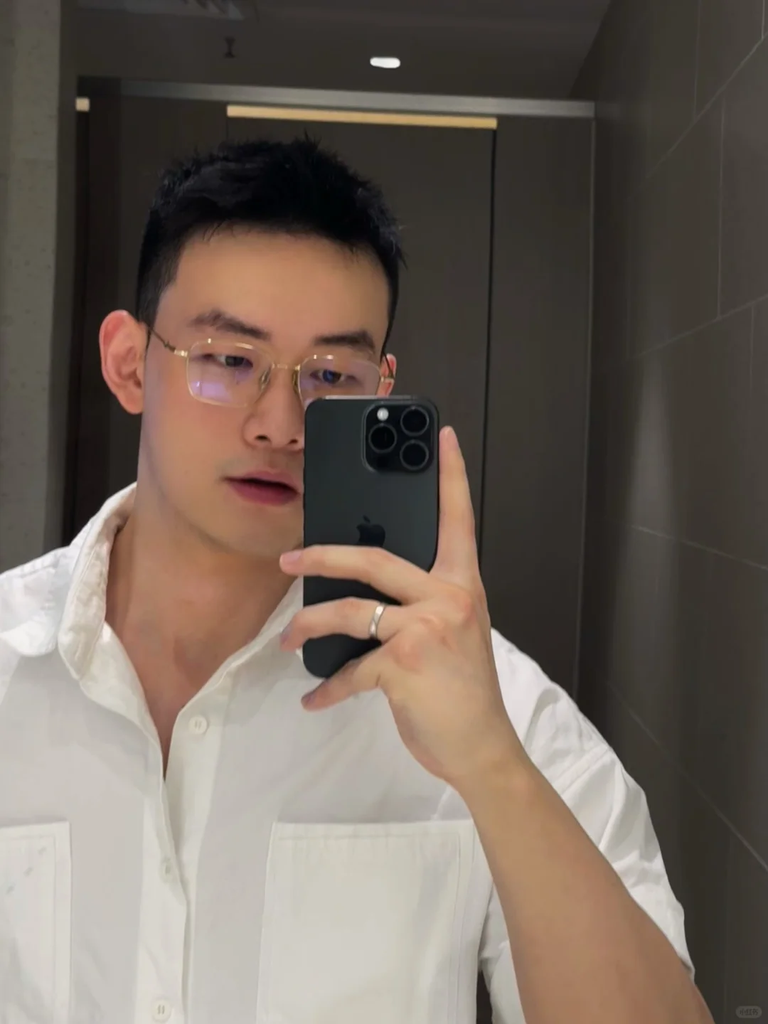 这个金色眼镜怎么样？