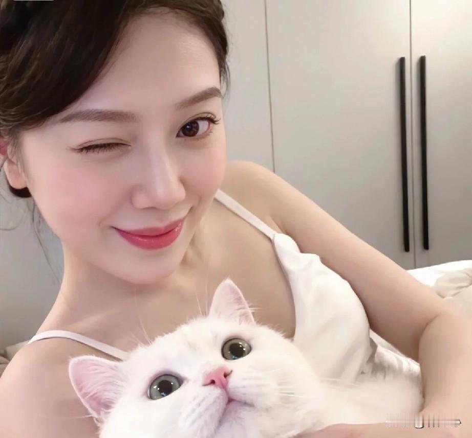 陕西人在西安 84年41岁 因为养猫 你被亲戚讨论过么？