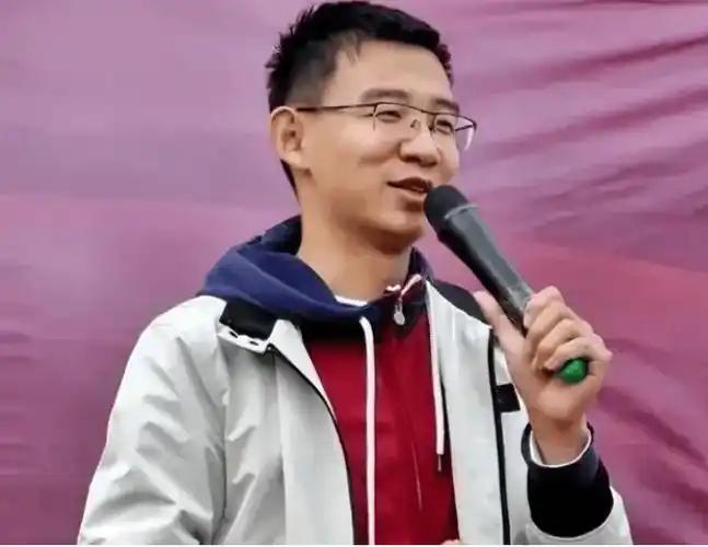 北大学霸刘嘉森一语惊人：“当你没有家财万贯的父母，没有大权在握的亲戚朋友，而别人