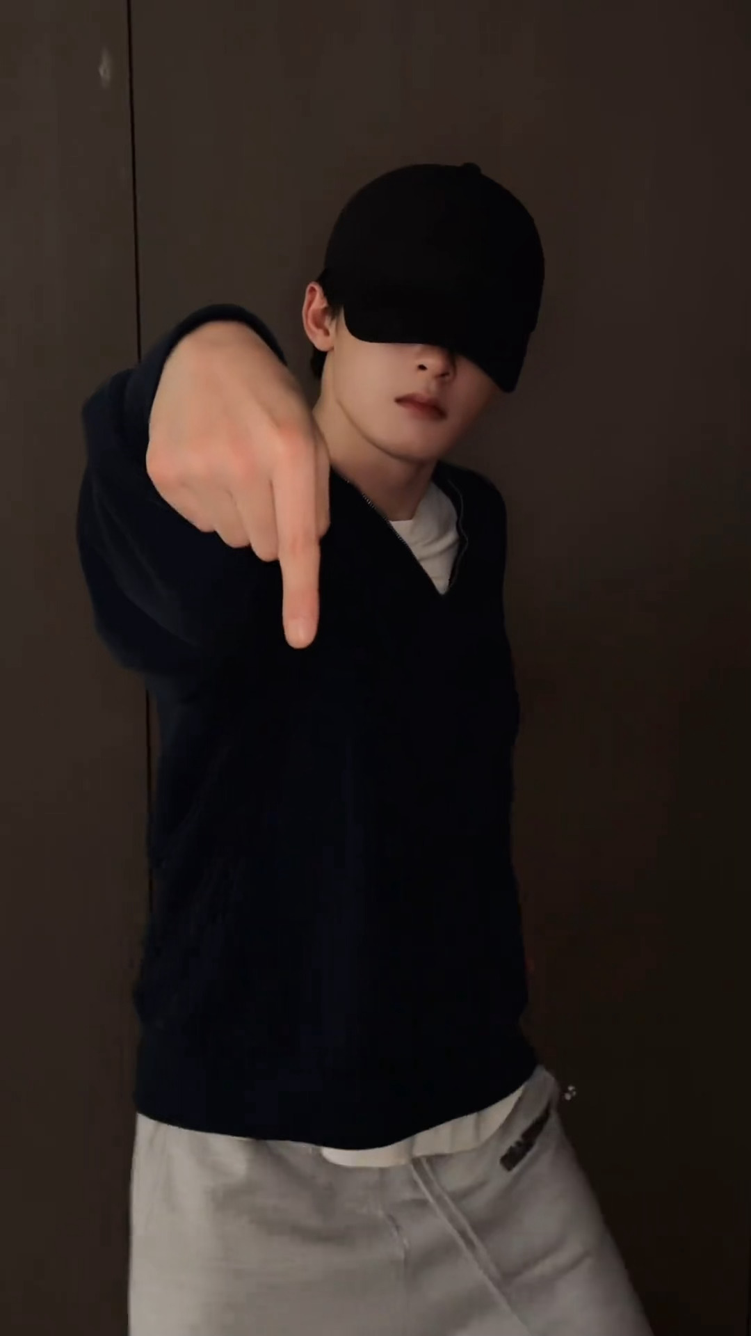 眼泪怎么从嘴角流下来了🤤🤤🥵🥵檀健次跳了Low舞