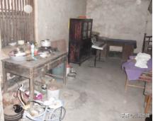 今年是儿子儿媳结婚的第一年，按照我们这里的习俗，需要给新媳妇包一个大红包。我和妻