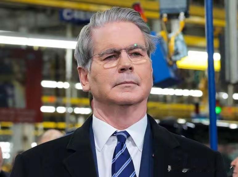 “强盗”般的威胁！美国财长贝森特警告欧洲：“你们必须意识到，美国才是你们的保护伞