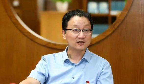 真换将了！7月29日外交部官网的一条人事变动通知，原中国驻蒙古国大使沈敏娟，正式