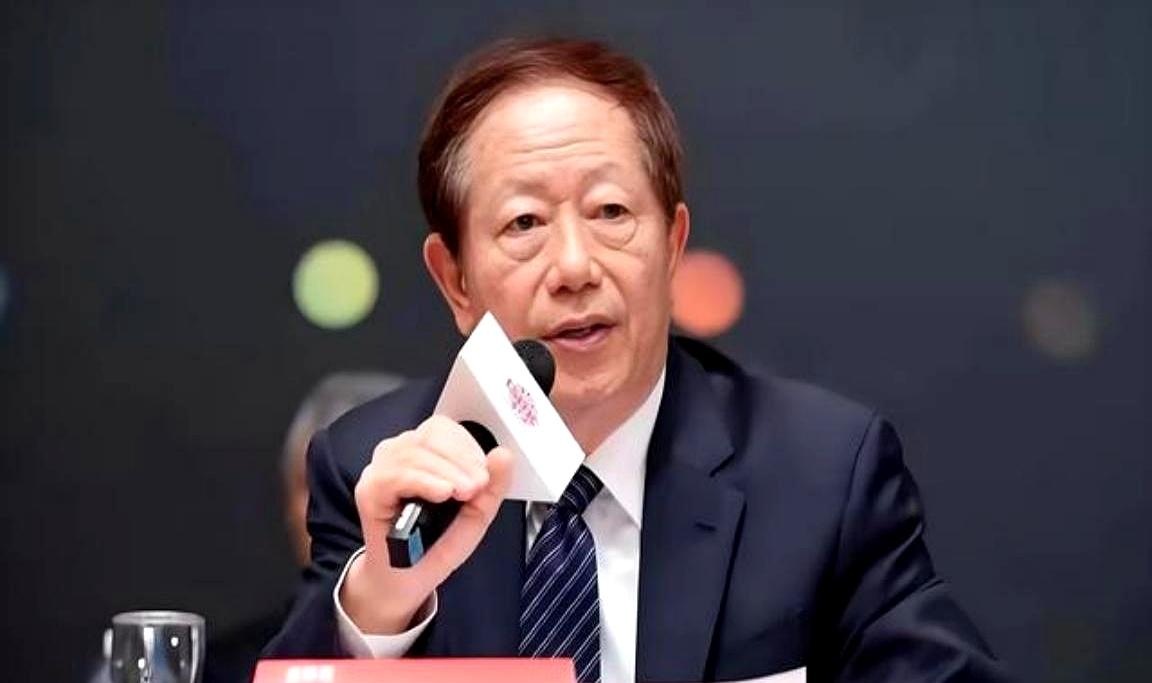 台积电董事长刘德音曾公开喊话：如果大陆动武，台湾将变成"经济死岛"，台积电也别想