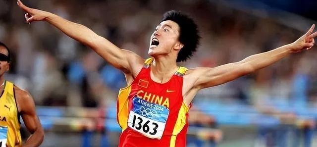 究竟从何时开始，我们对金牌的崇拜和迷恋 竟然到了如此荒唐可笑的地步，2012年奥