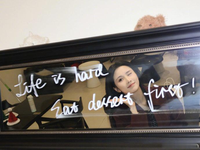 张慧雯同学说她平常不怎么爱说话 看似安静的张慧雯，一到舞台就彻底释放自己，表现力