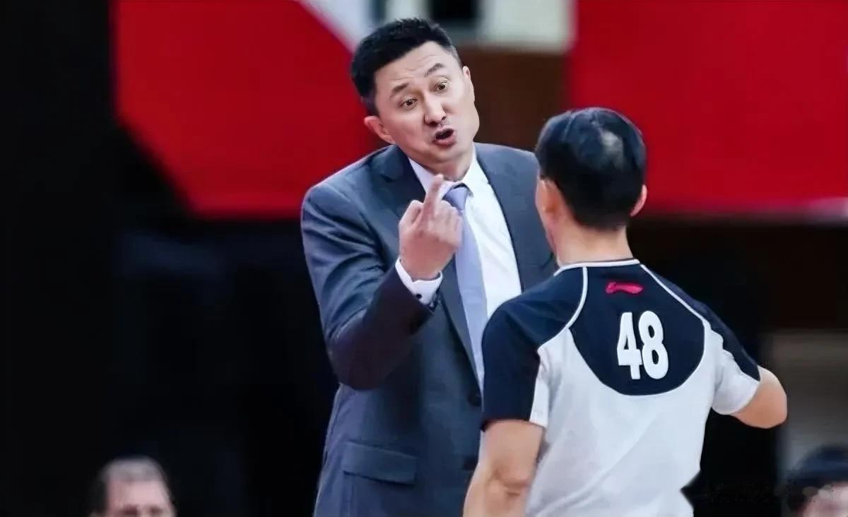 广东男篮114-110险胜北京北汽，裁判抢戏出尽风头！

全场广东队40次罚球，