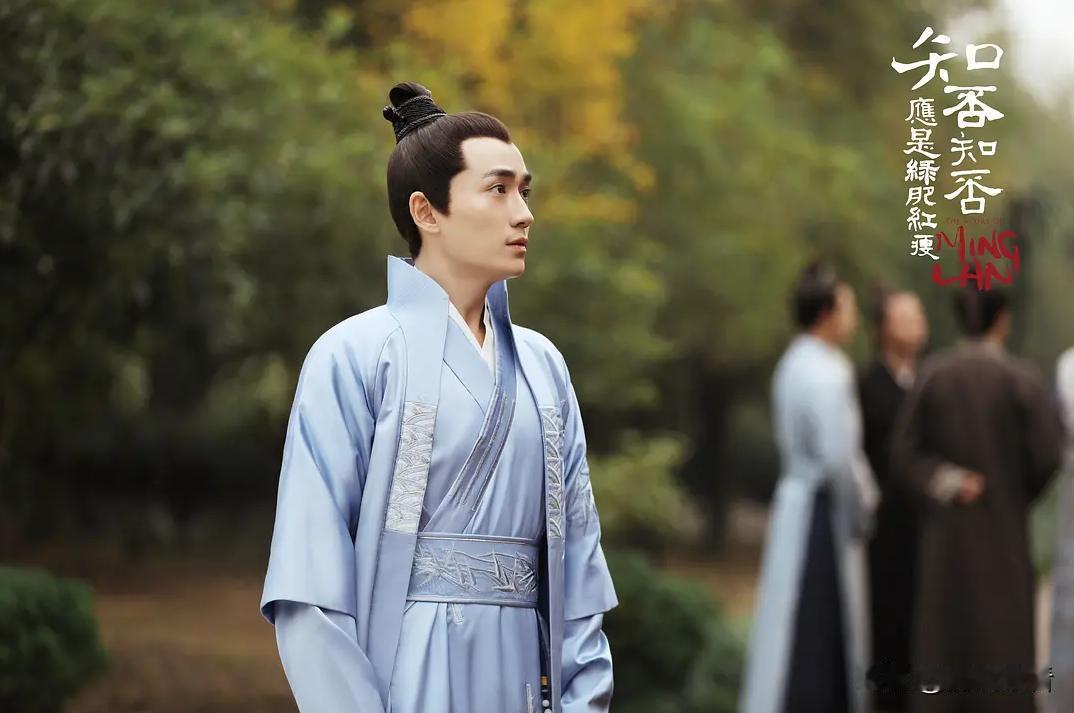  

经历了《重启》片场的惊悚，走过了《镇魂》的恐惧。

朱一龙还是比较喜欢不动