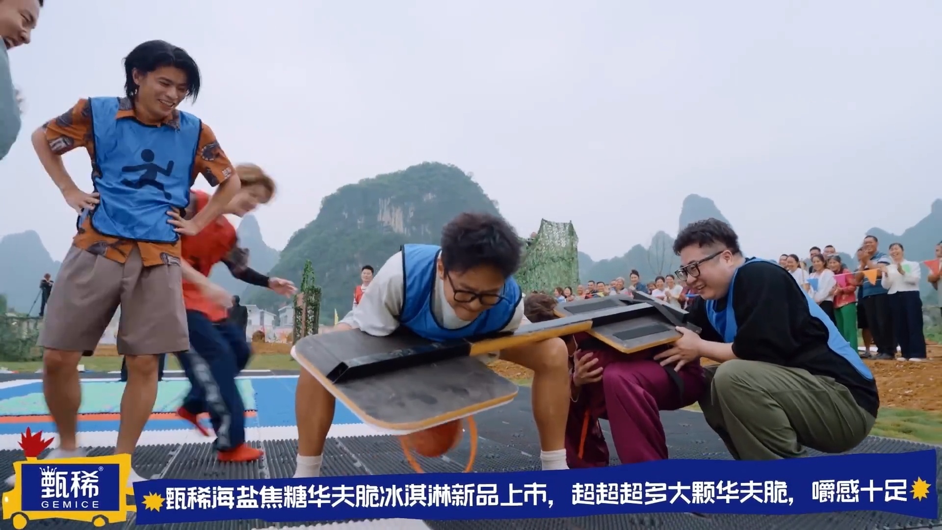 邓超投篮16投16进邓超投篮这一块哈哈哈哈哈我妈当上了邓超MV的女主角 邓超投篮