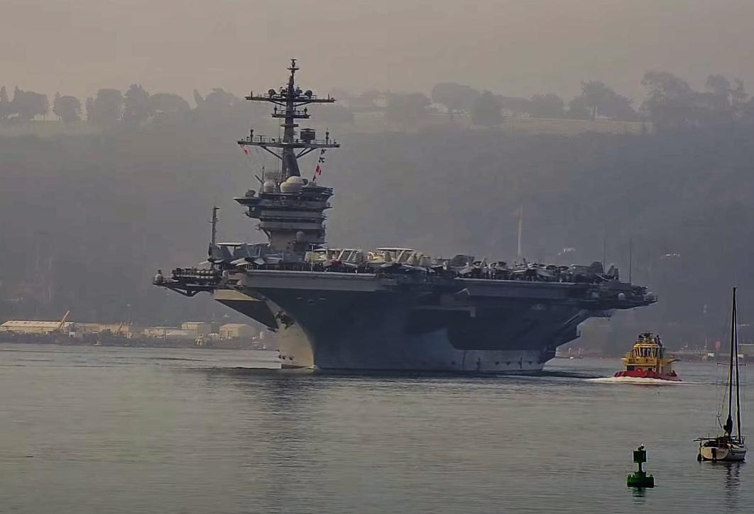 特朗普公布最新总统令，美国军事专家傻眼，中国军迷直呼：干得漂亮。
 
10月28