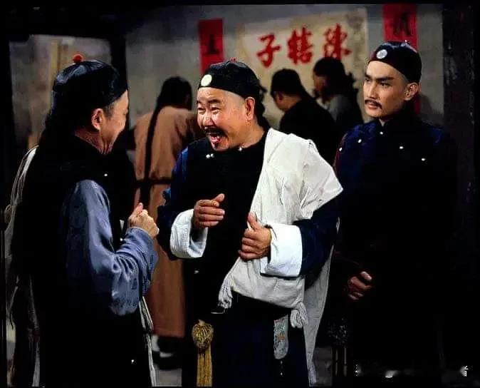 3部邵氏经典！带你重温港片黄金岁月，你追过几部？
第一部《乾隆下江南》英气睿智的