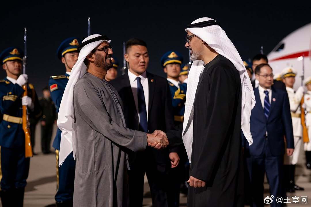阿联酋王室🇦🇪4月12日，阿布扎比王储哈立德·本·穆罕默德·阿勒纳哈扬抵达北
