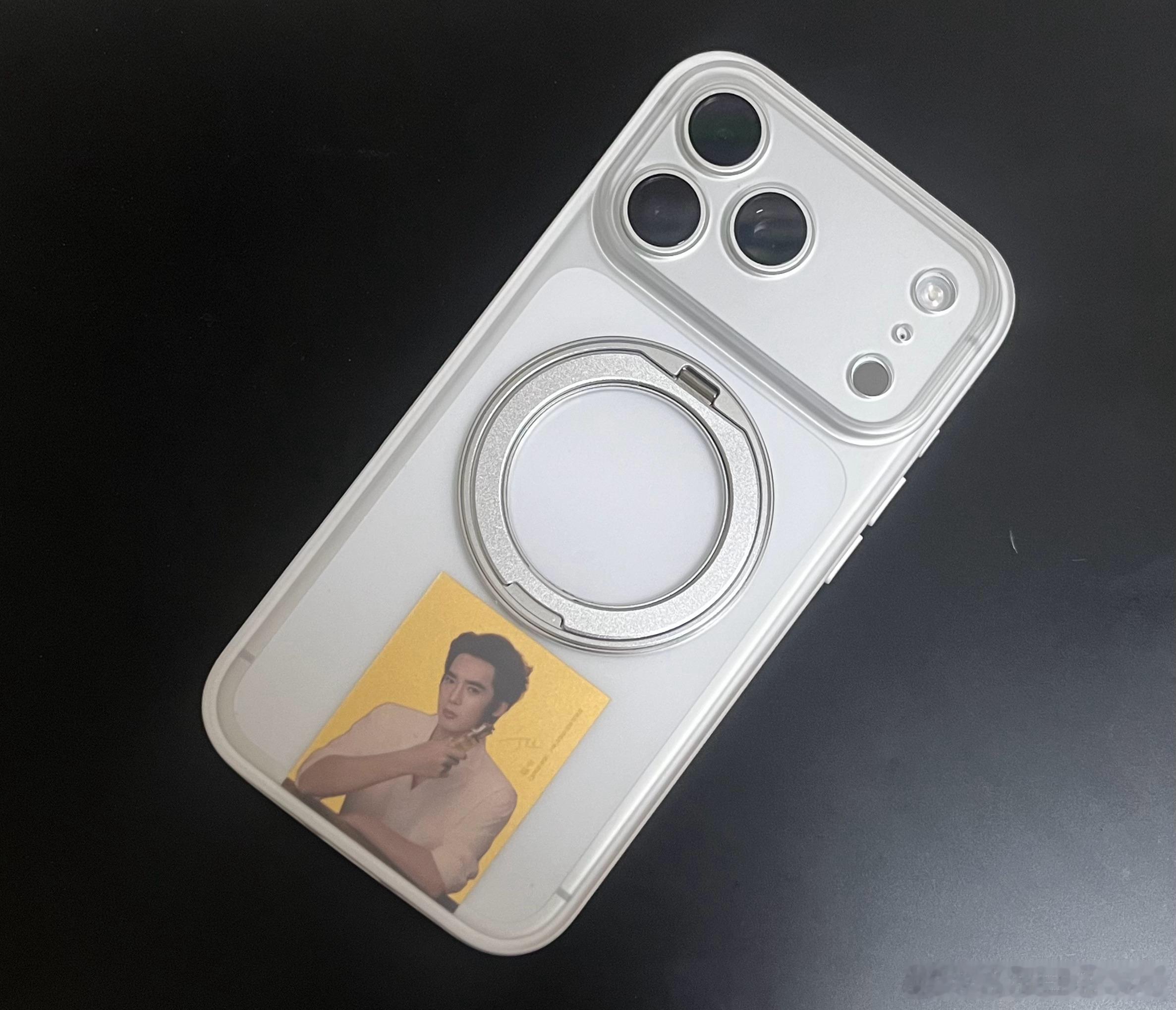 于适yosh林清轩全球品牌代言人于适 收到了，赶紧放手机背面了