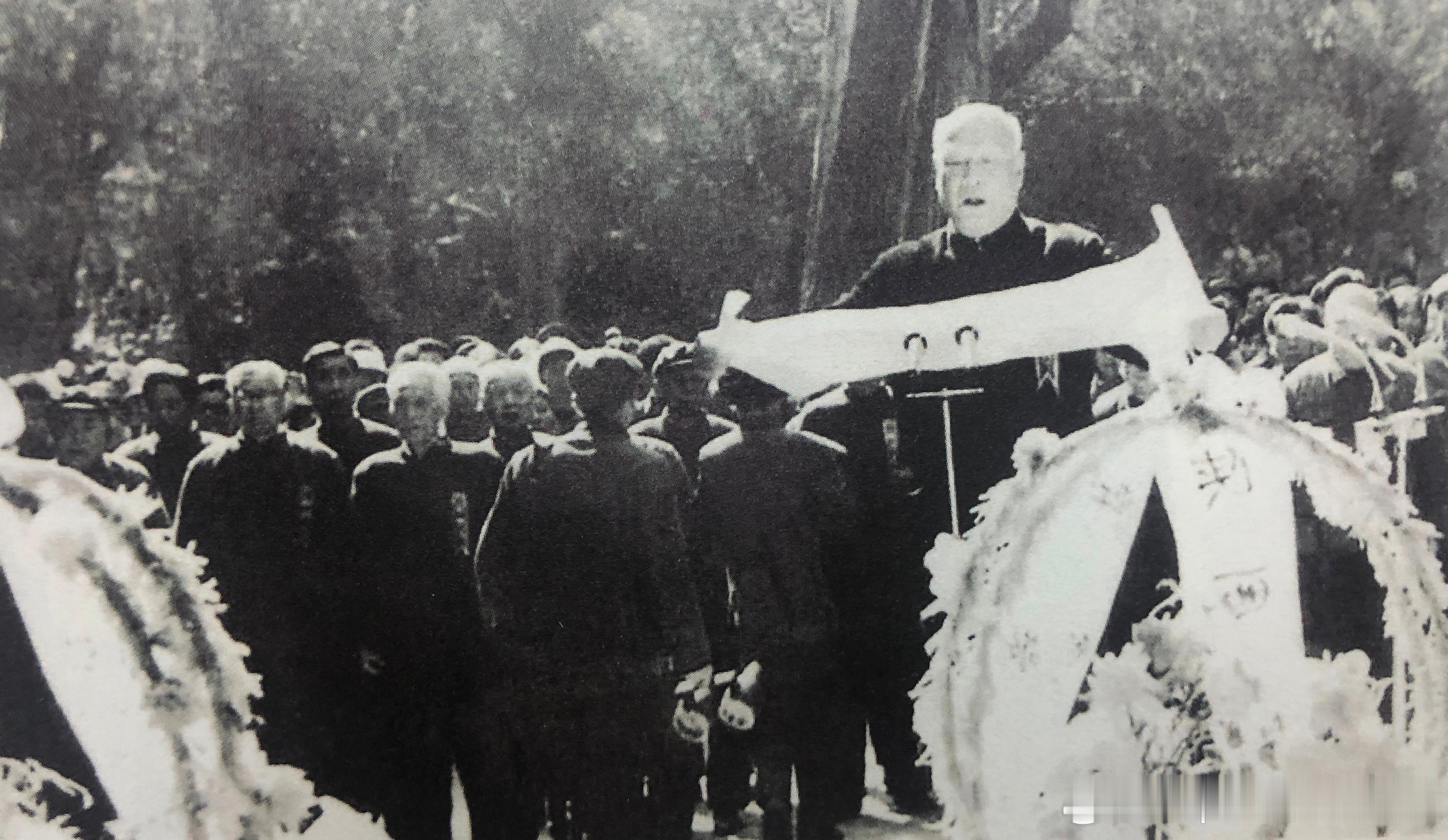 1981年4月5日范明代表陕西省人民政府在公祭黄帝陵时宣读祭文，他1980年12