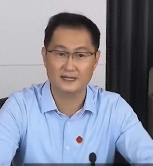 28岁科学家坐上马化腾右手边：腾讯这艘船，终于换好了