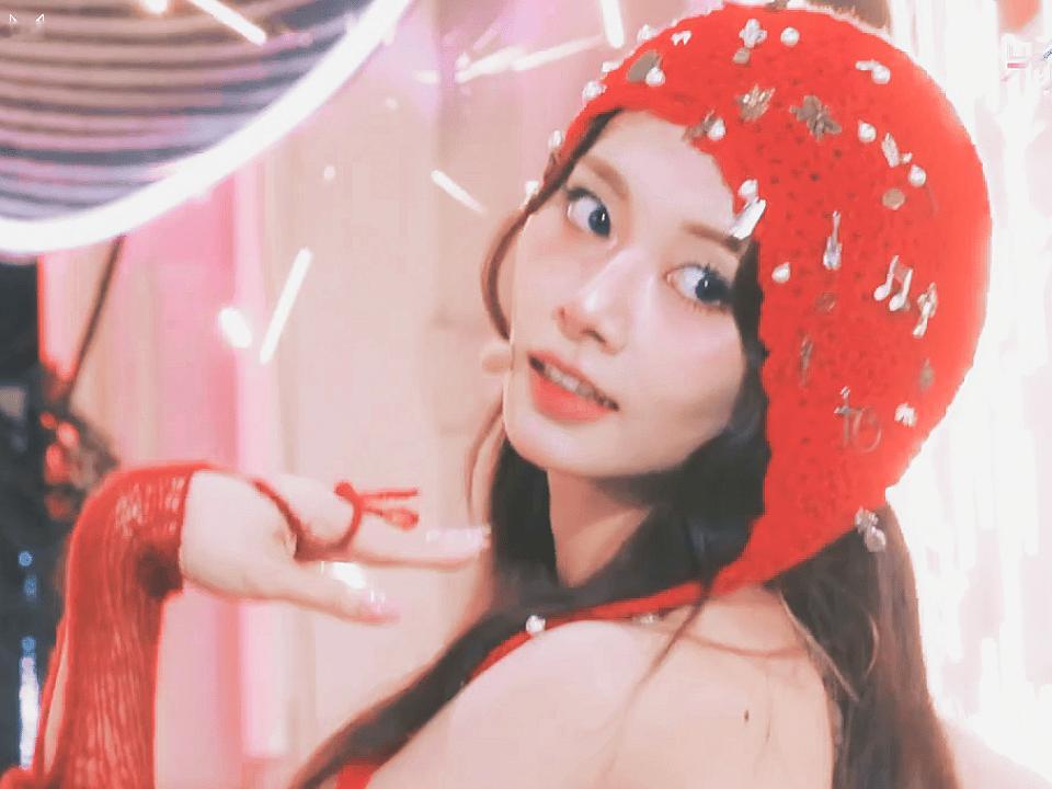 【周子瑜】像小兔子一样蹦出来    twice回归 ​​​