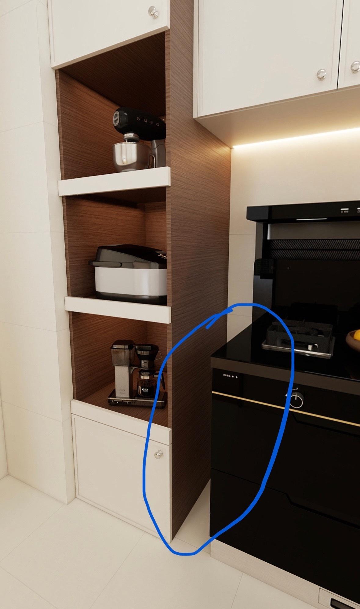 这个不正常吧？昨天设计师给我发完图，有点晚了也没找他，我今天早上给他留言了，还没