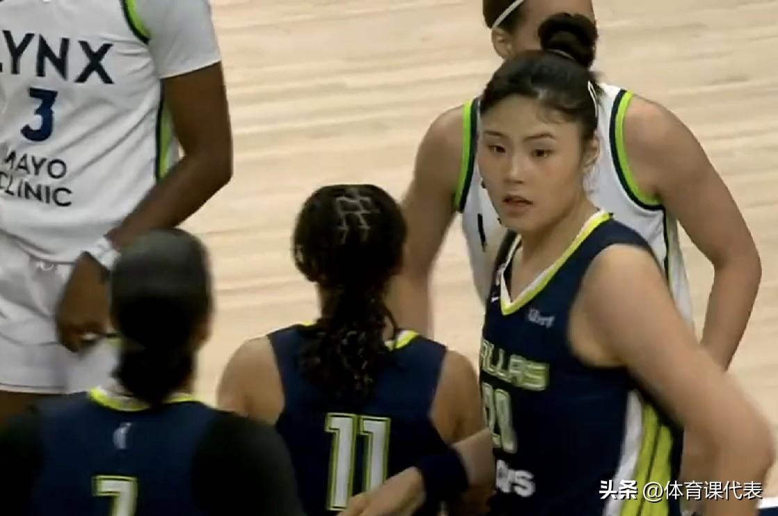 WNBA常规赛战报，李月汝胜负已分时替补出战6分钟贡献2分2篮板，飞翼惨败山猫2