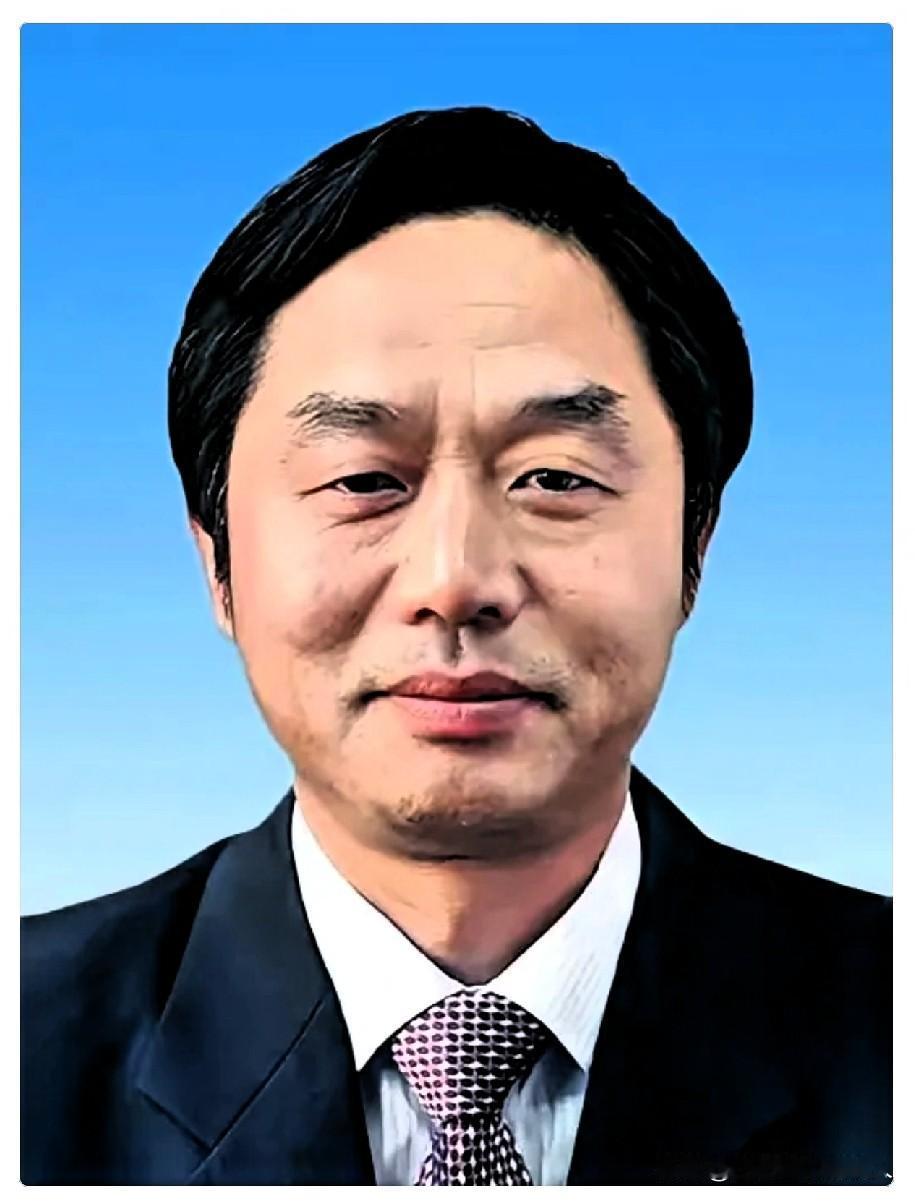 昨晚这则通报一出，估计武汉城投圈子里，又有几个人要彻夜难眠了。

官方消息，武汉