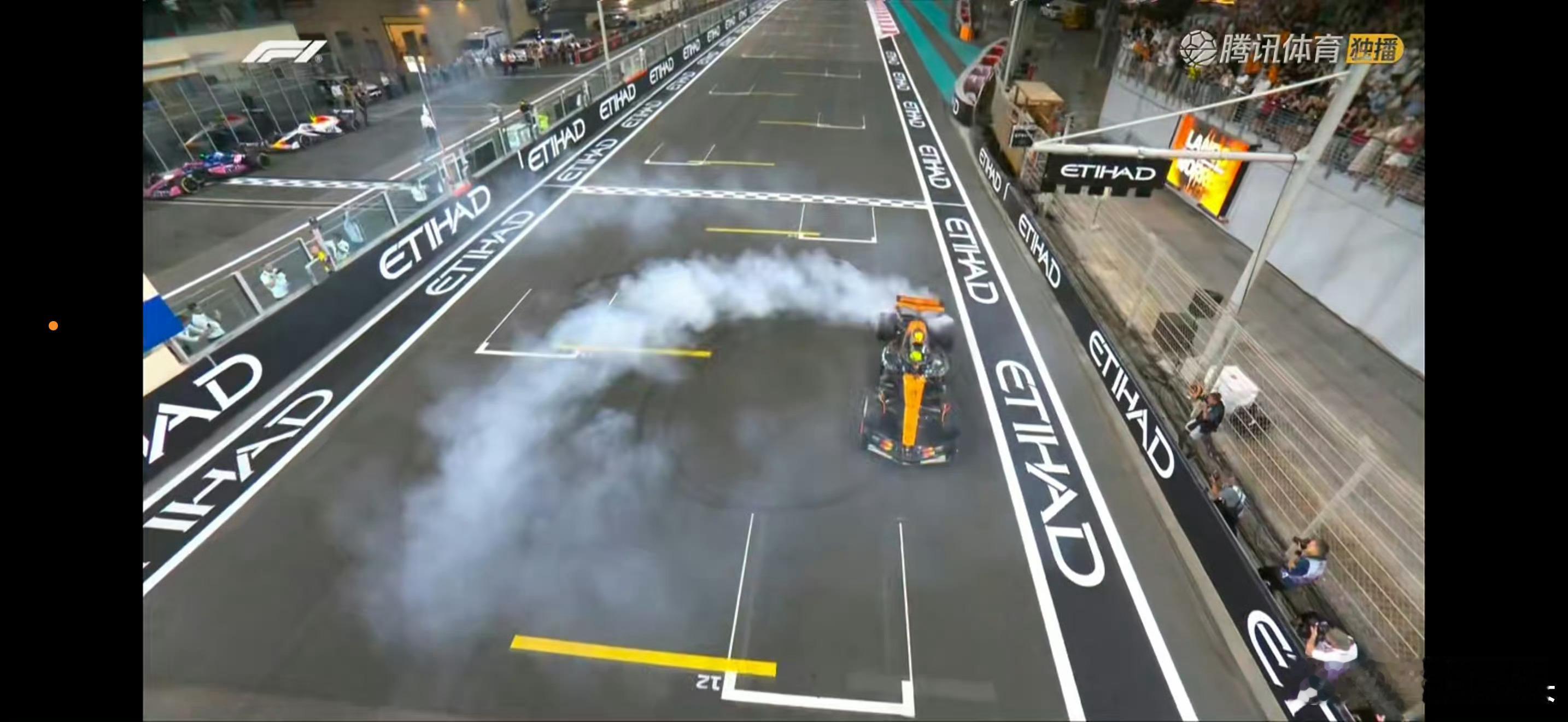 F1  恭喜迈凯轮恭喜诺里斯 