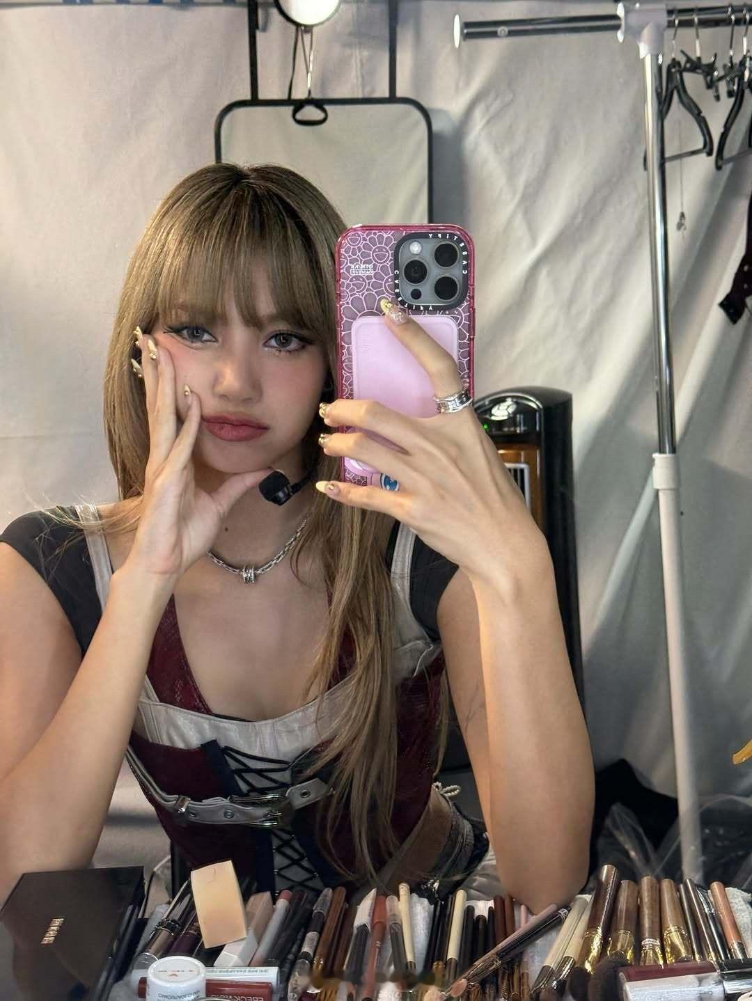 lisa ins更新🔥 ​​​