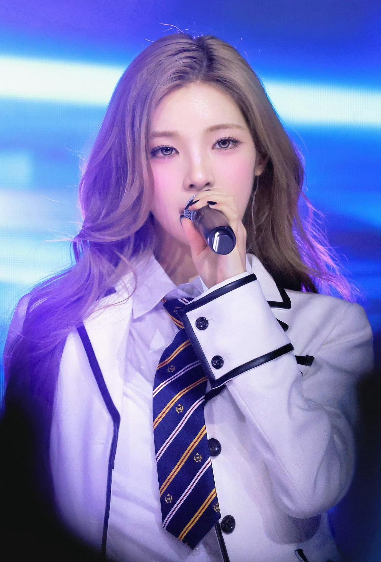 这张我有点恍惚了 ​​​