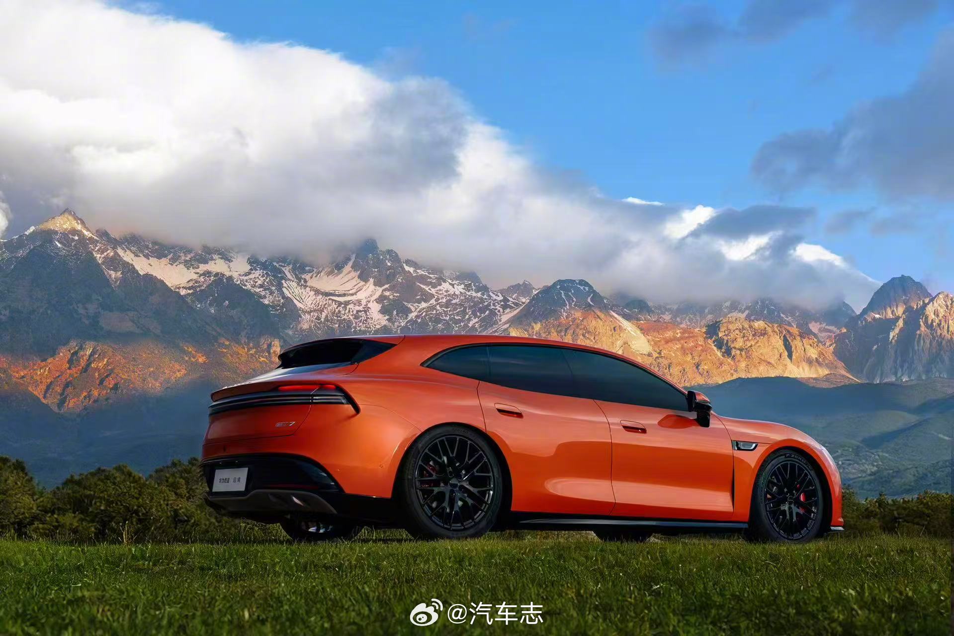 这次启境选的地方真是绝了，在这样的地方拍摄就是享受～很期待动态感受启境gt7实车