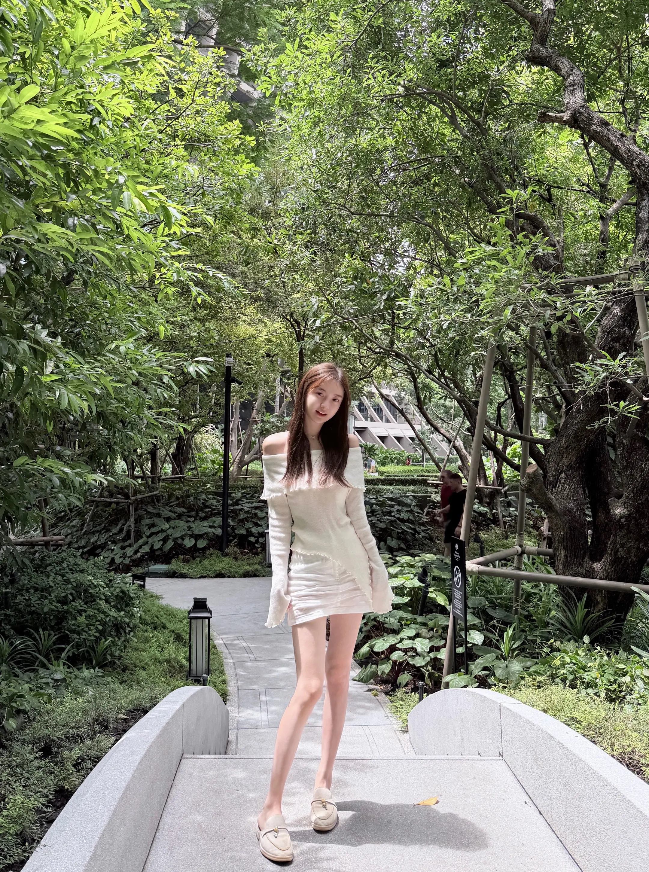 主线是自我成长。