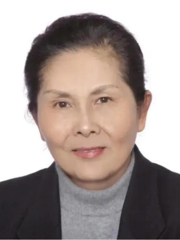 那年，我国顶尖半导体教授李爱珍，申请中科院院士被淘汰。谁知，2007年，她竟然成
