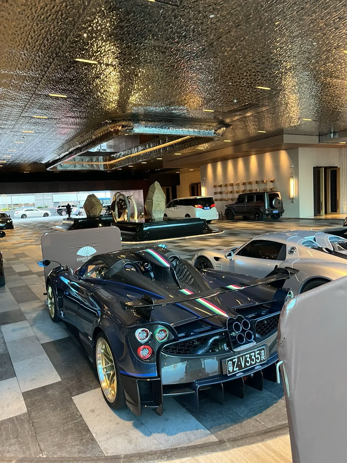 国内首台帕加尼huayra roadster bc，空降深圳！
