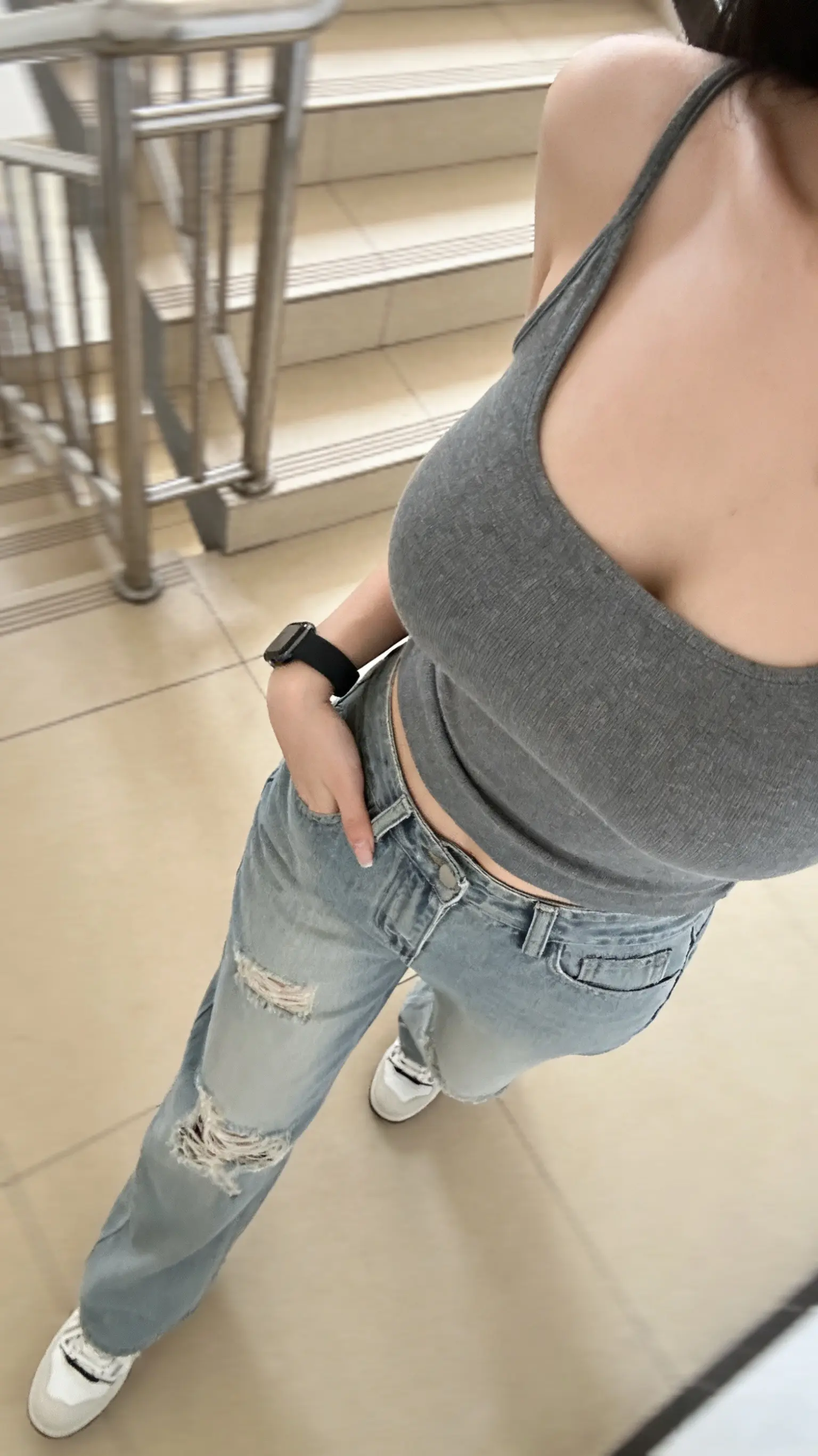 左右不了事实，那就调整心态，改变不了别人，那就改变自己，学会爱自己，才...