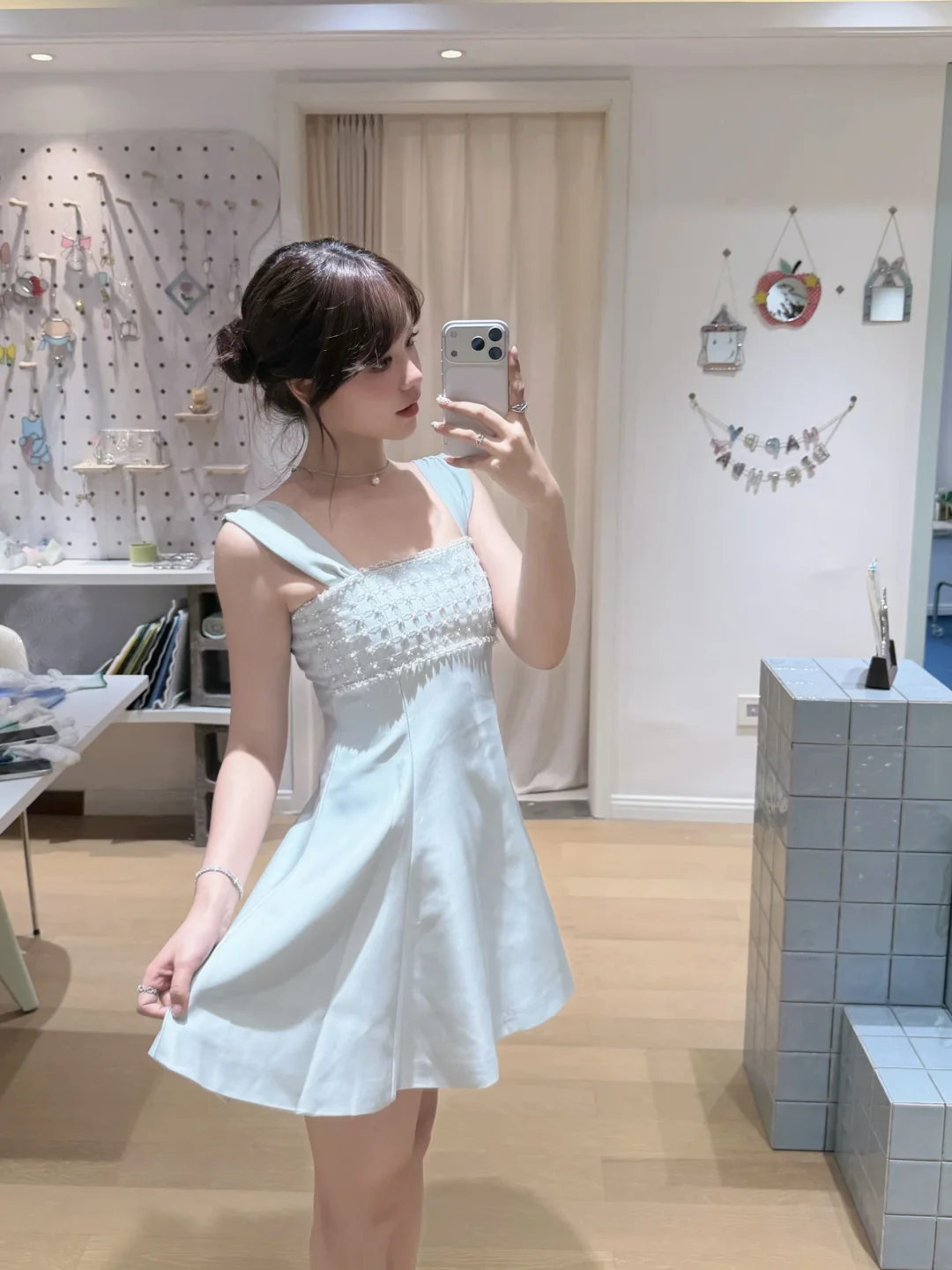 ᥫ᭡.⋆₊˚ 🦢・₊