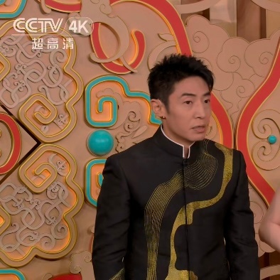 撒贝宁的眉毛是谁画的  哈哈哈哈哈哈哈哈哈哈今晚是蜡笔小撒！ 