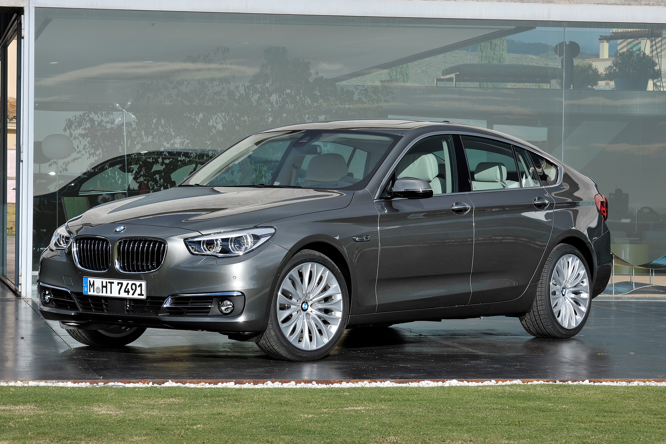 又是一个看起来巴适的宝马