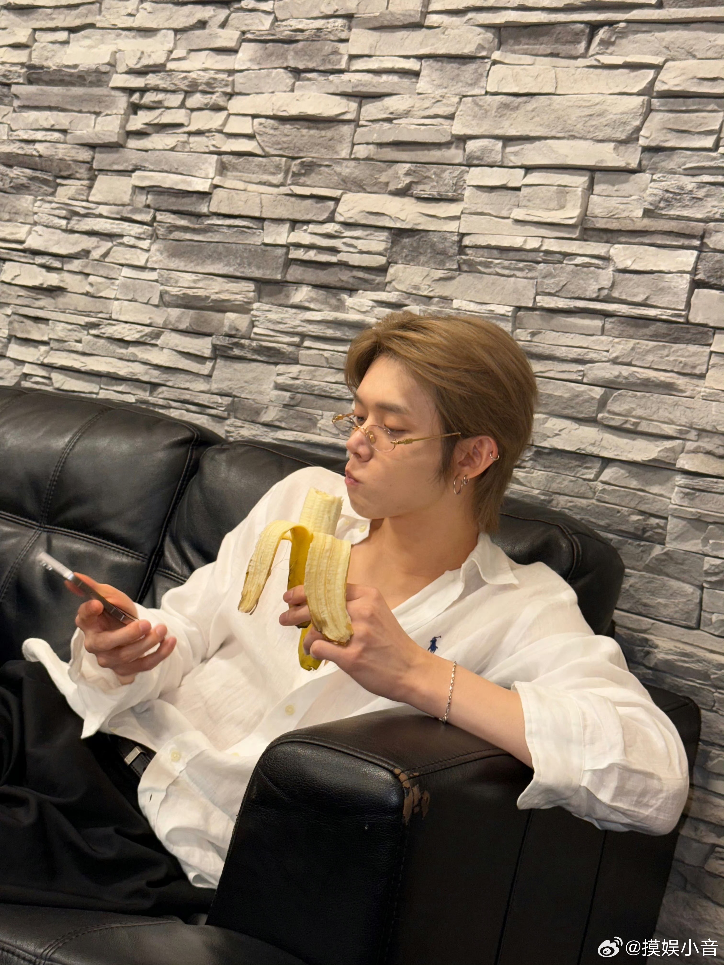 TXT愚人节雷霆视角互拍 TXT愚人节上线整活，成员们雷霆视角互拍太有节目效果了